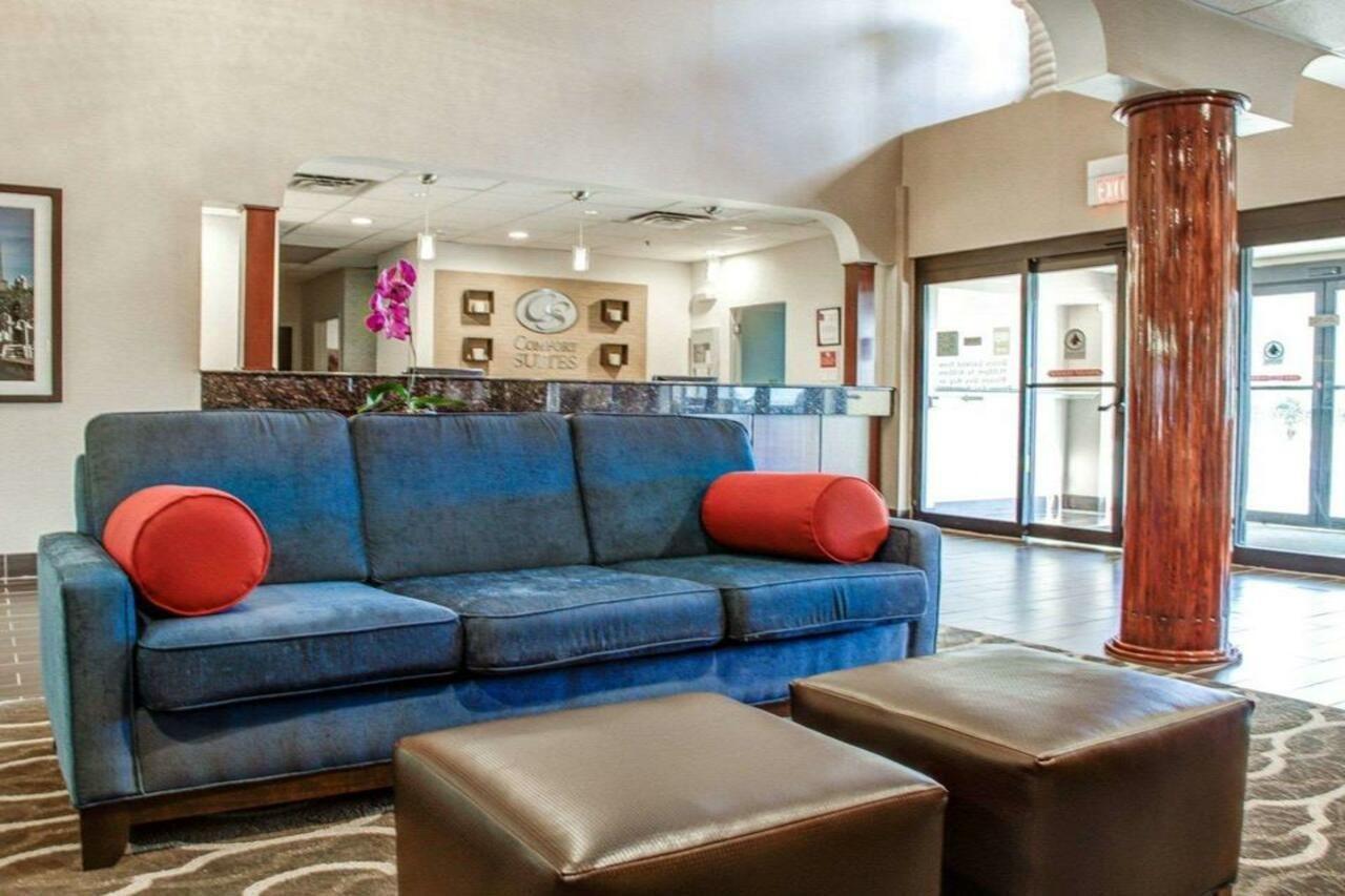 Comfort Suites Lombard - Addison Exteriér fotografie